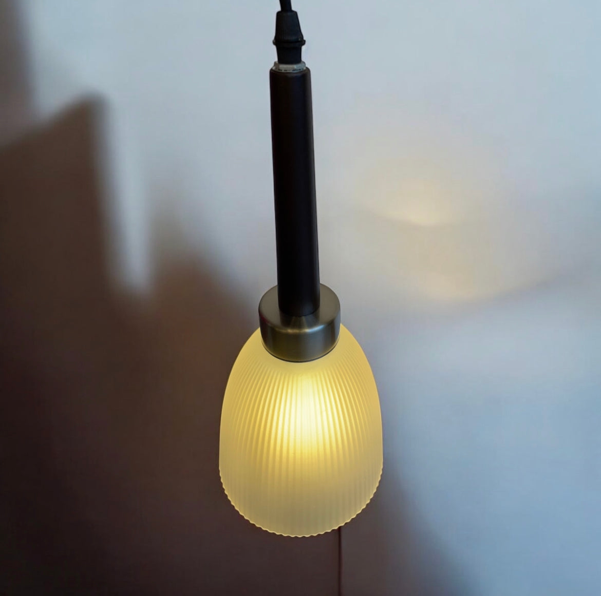 LAMPARA COLGANTE INDIVIDUAL ESTILO CAMPANA DE VIRIO GIVA