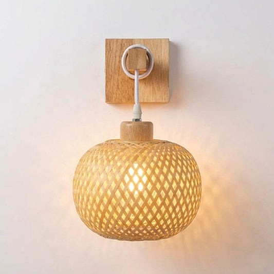 APLIQUE DE MURO INTERIOR RATAN MODELO LEO