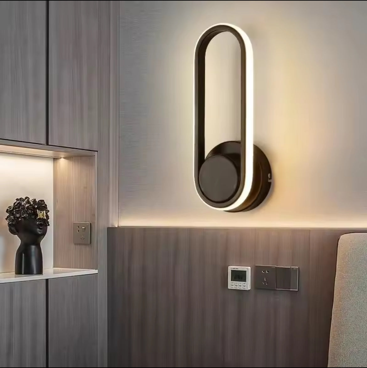 APLIQUE DE MURO INTERIOR OVALADO LED TRES TONOS DE LUZ ANTON